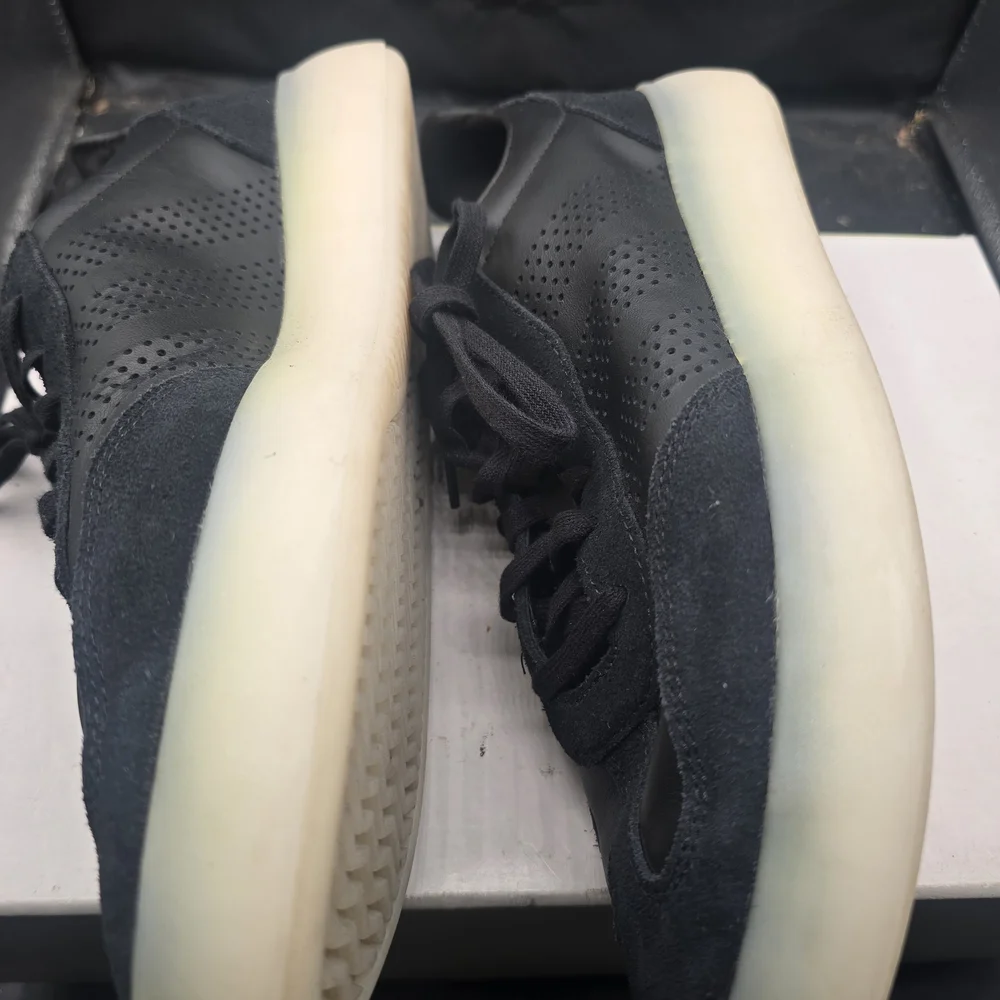 adidas Black Men's Sneakers‎